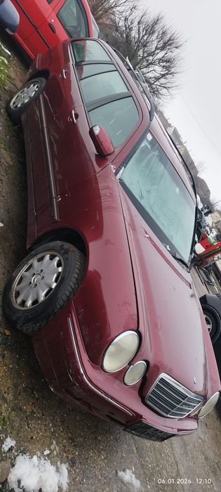 Dezmembrez Mercedes-Benz 210 K 2.7 Motorina! An 1999