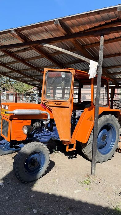 De vanzare Tractor UTB 445