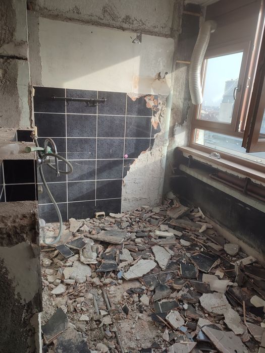 Кърти чисти извозва, къртене, демонтажни услуги, извозване на Отпадъци