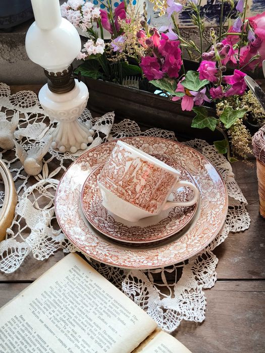 Сервиз за чай английски