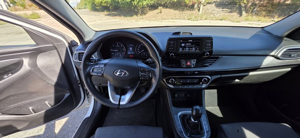 Hyundai i30 1 6 CRDI