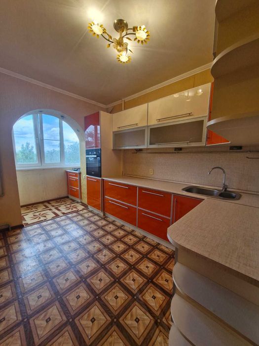 3-ком кв в 4-микр на 4этаже