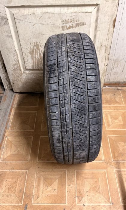 Зимние шины 235/55 R19 Triangle