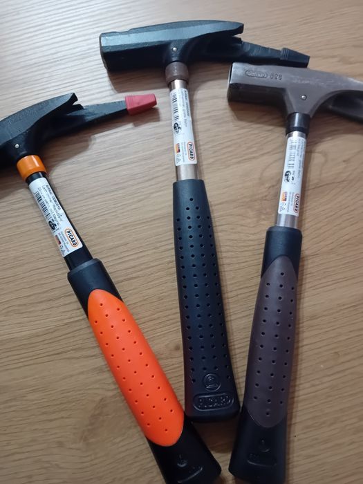 Ciocan dulgher Picard