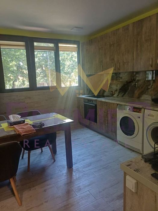 Продава се Двустаен апартамент в Бургас, Възраждане - 68 кв.м за 3295 €/кв.м - Снимка #5