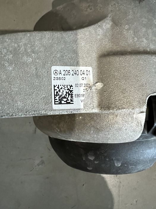 Tampon motor Mercedes C class W206 4matic  A2062400401