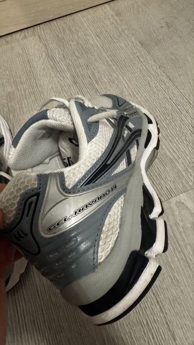 Asics Gel-Kayano 14