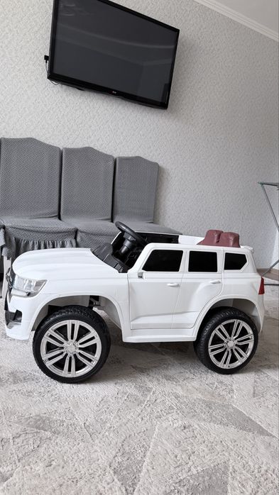 Машина на пульте