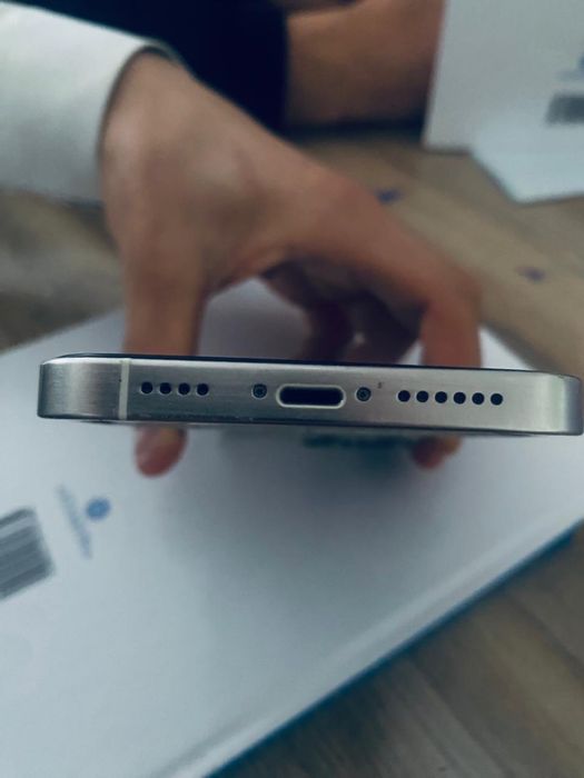 Айфон 16про внутри Хр