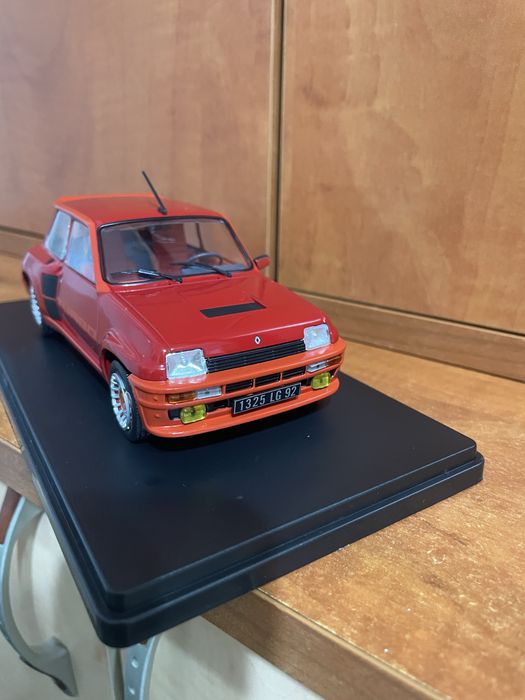 Renault 5 Turbo - Red (1982) Hacette  1/24