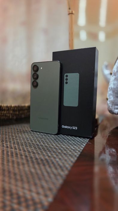 Продаётся Samsung S23

256 GB