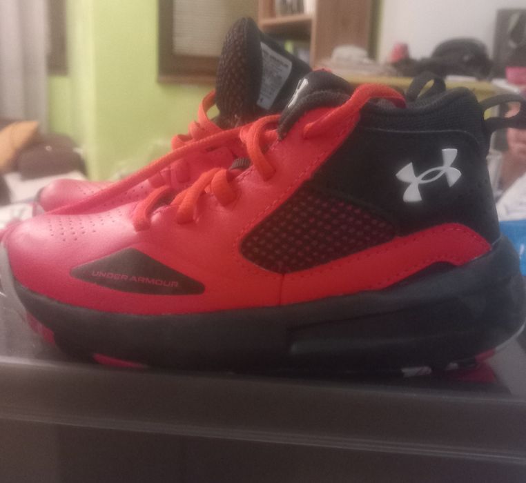 Баскетболни обувки Under armour
