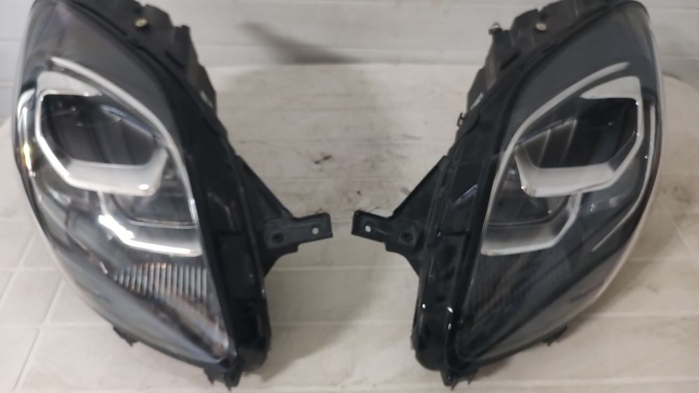 Far  stânga Ford puma cod. L1TB-13E014-EJ, L1TB-13E015-EJ