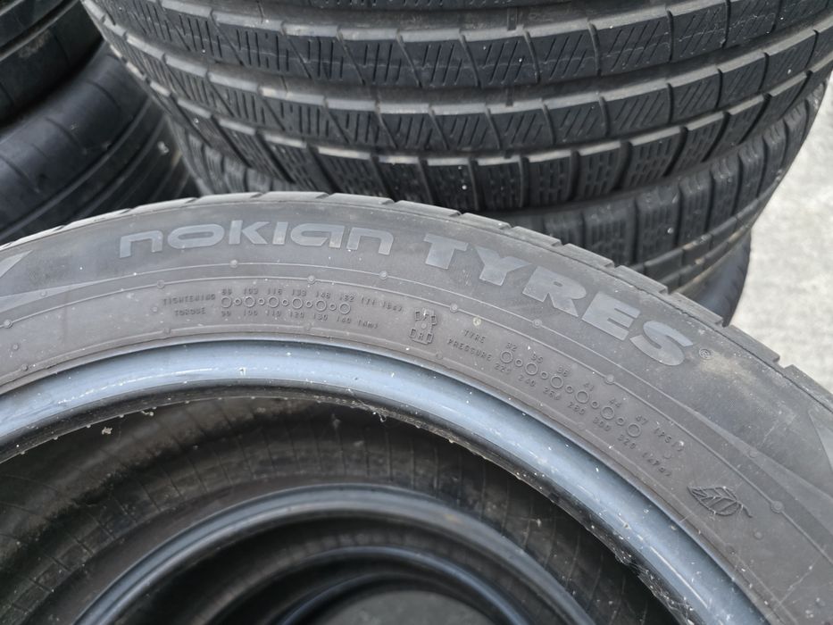 4бр Летни гуми 215 55 17 - Nokian