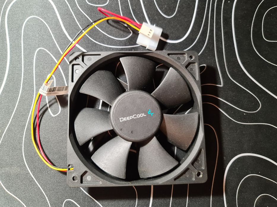 Продам 3 вентилятора DeepCool XFAN 120