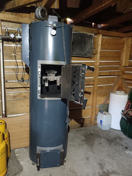 Centrala pe lemne cărbuni și peleti