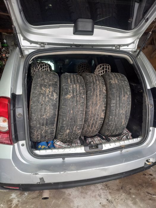 Автомобиль Рено Дастер