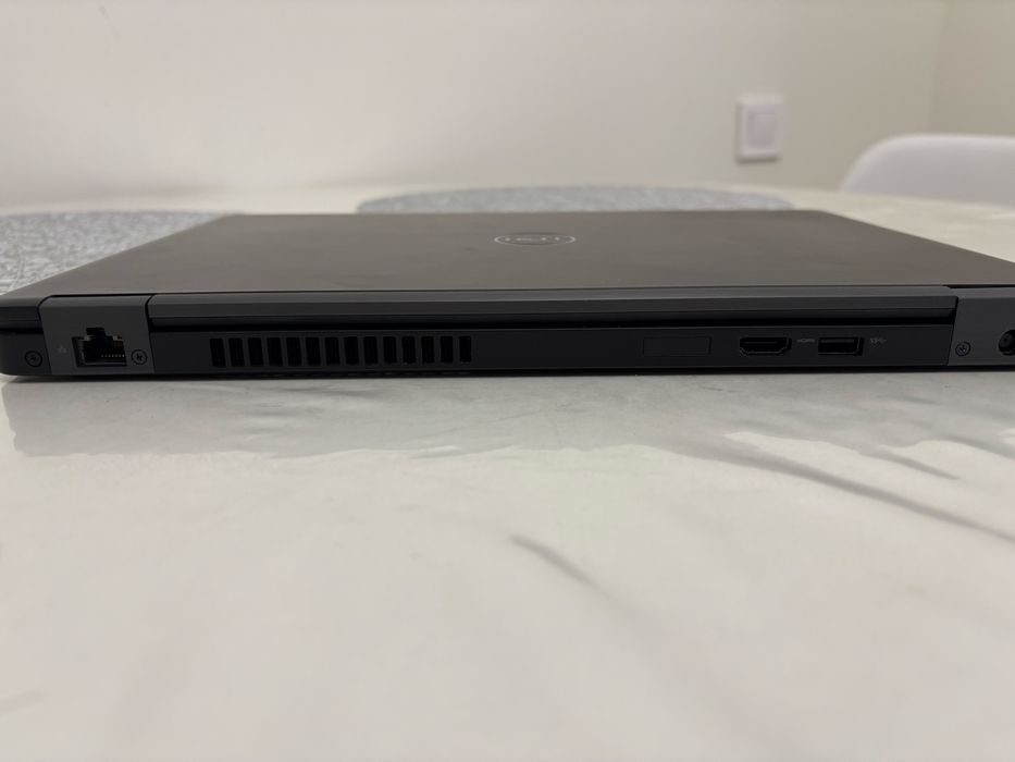 Ноутбук Dell Latitude 5490