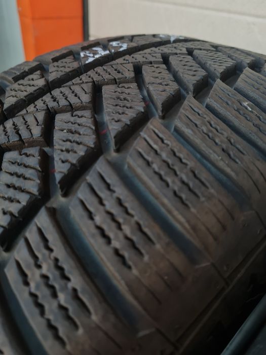 Зимни гуми 2 броя CONTINENTAL WinterContactTS850P 225 55 R16 дот 3518