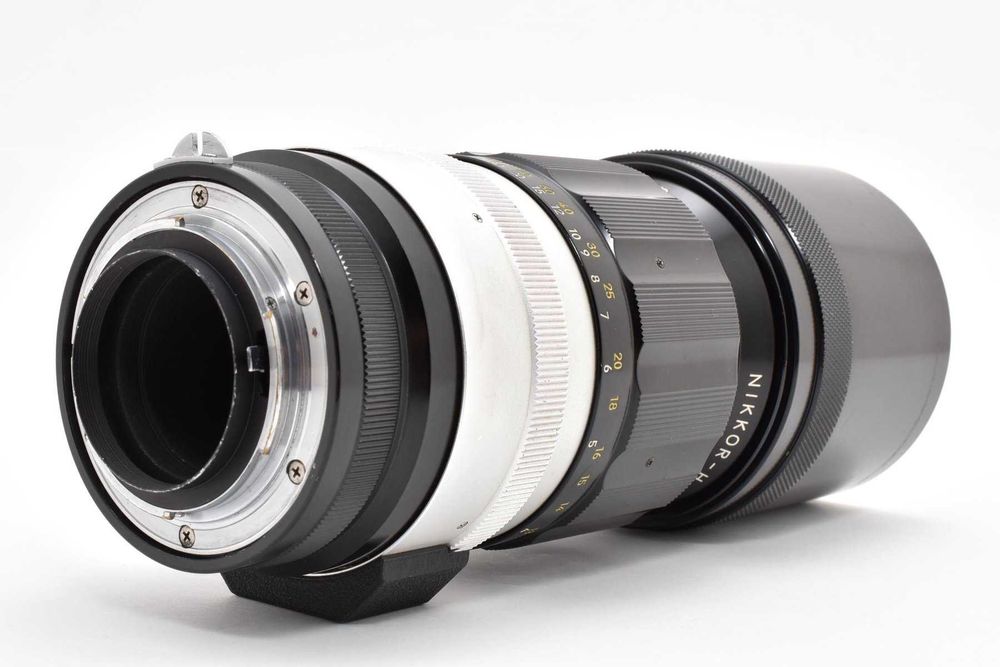 Nikon Nikkor-H Auto 300mm f/4.5 (Non-AI)