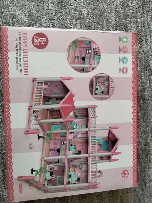 Кукольный дом б/у