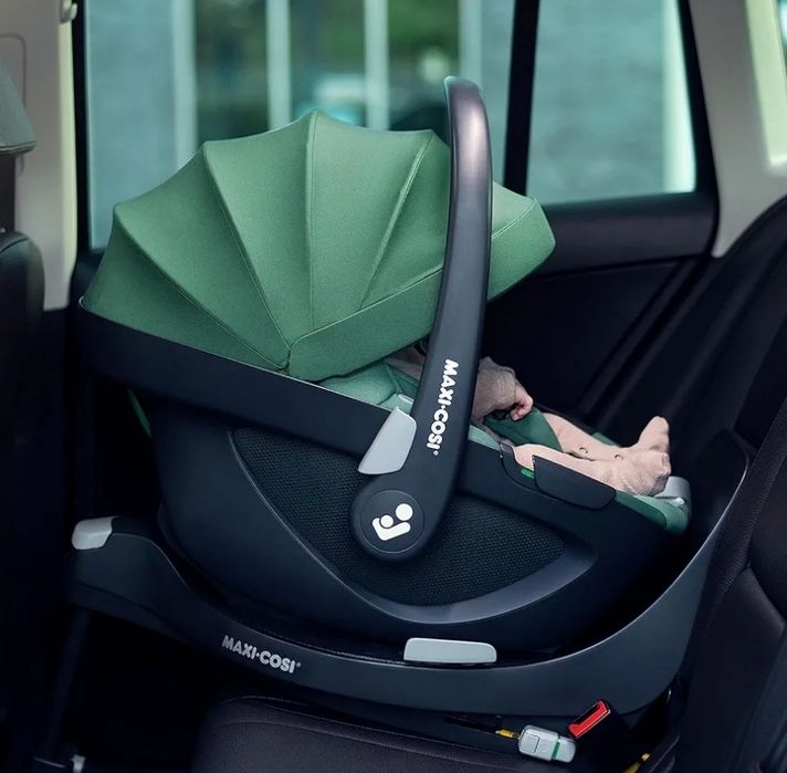 Maxi-Cosi Pebble 360 i-Size Scoica Car Seat baby