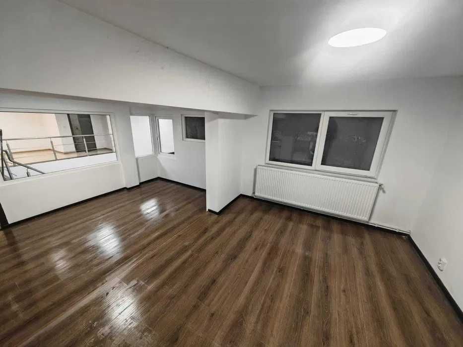 Vand spatiu comercial/office - 117mp, str. Unirii, Petroșani