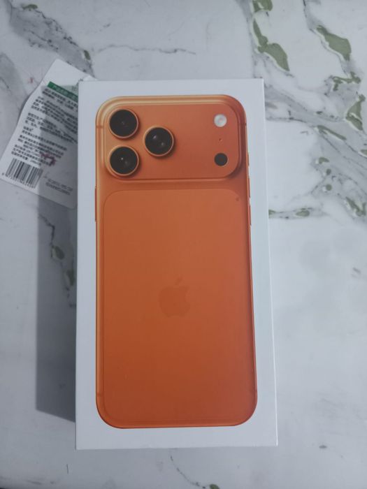 Iphone 17  продаю