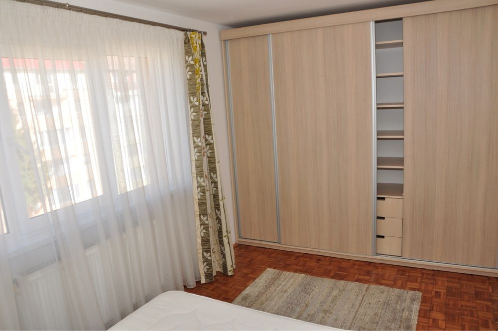 Inchiriez apartament 2 camere