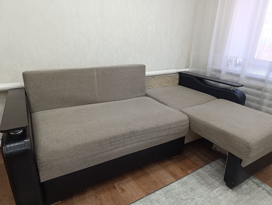 Продам угловой диван