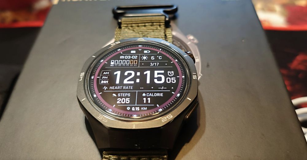 Продавам Huawei Watch GT 5 Pro – в перфектно състояние.