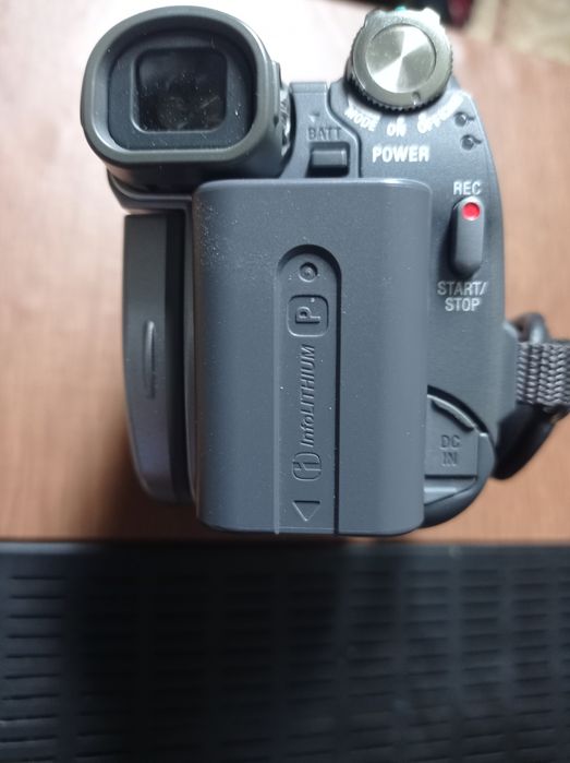Model SONY dcr-hc27e