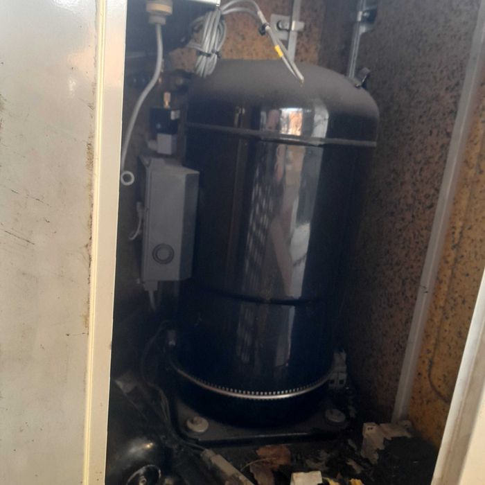 Продам Холодильный Компрессор на 380вольт