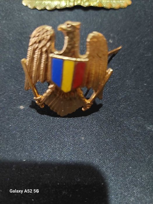Embleme militare pentru caschetă, căciulă, bonetă, etc