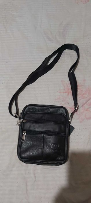 Продавам мъжки кожени чанти естествена кожа