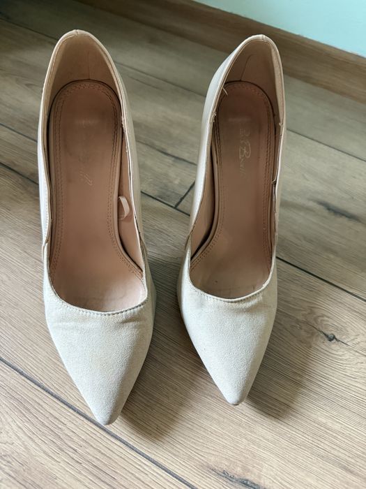 Официални дамски обувки