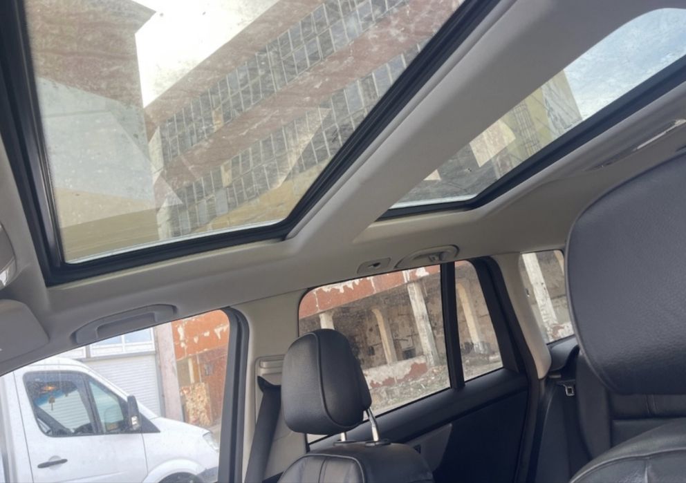 GLK 350 ударена , колата се продава цяла!