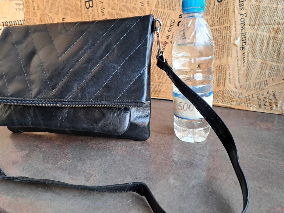 дамска чанта,черна кожена чантичка-естествена кожа,малка