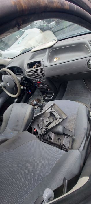 Fiat punto 1.2i  2006