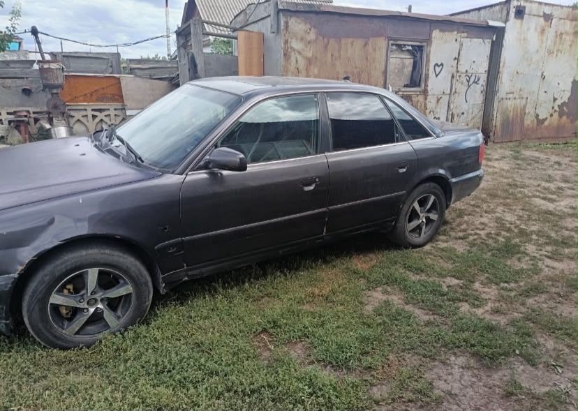 Продам ауди А6 С4