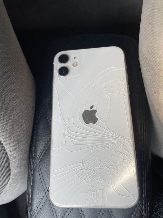 Айфон 11 сатылады