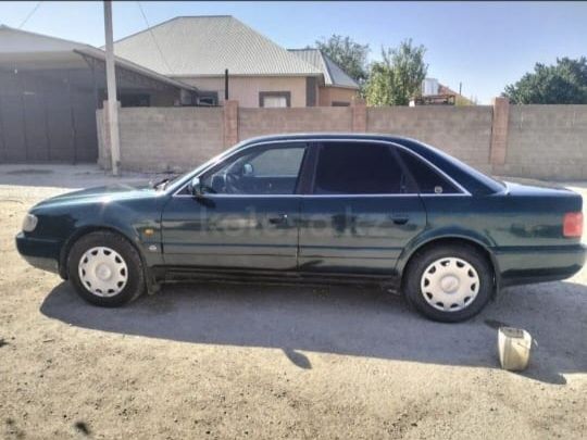 Audi A6  объем двигателей 2.6 бензин