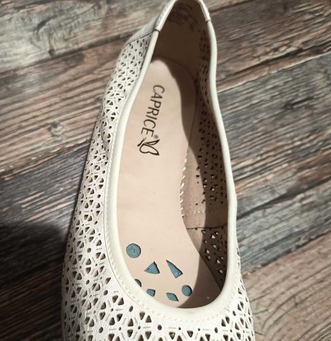 Дамски обувки - балеринки Caprice