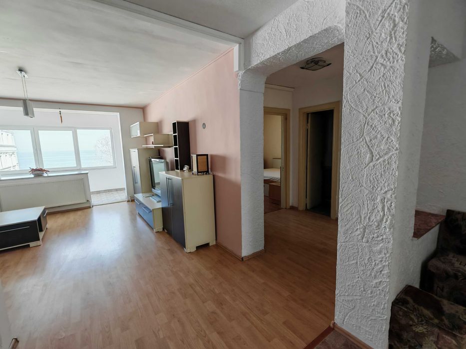 Apartament de vânzare cu vedere panoramică la mare