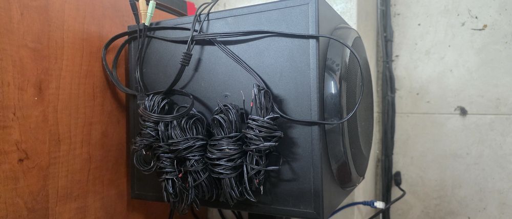 Аудио система Logitech - Z906, 5.1, черна