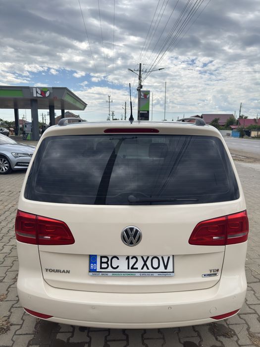 VOLKSWAGEN Touran 2015 — imagine 3