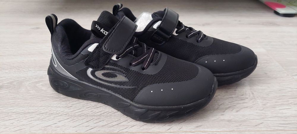 Кроссовки 33-34 размер новые