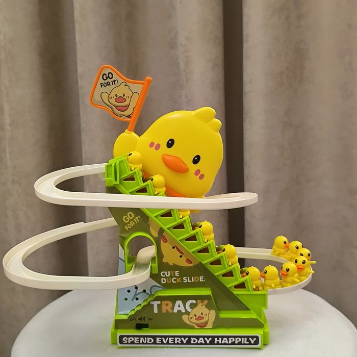 Katta kokrakli blondalar sorishadi