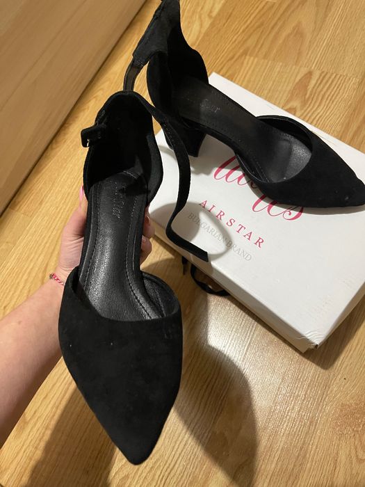 Черни матови токчета