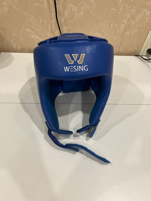 Шлем  wesing продаётся для бокса .